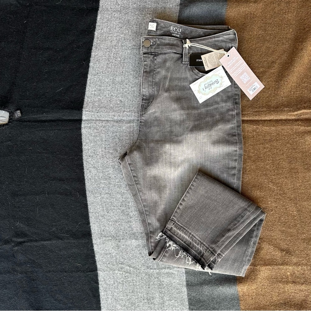 Liverpool gray skinny jeans NWT